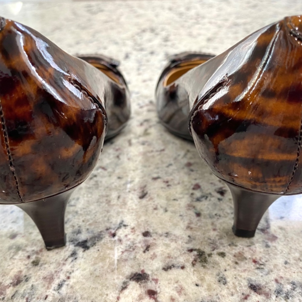 Cole Haan Sydney Pump Tortoise Patent - Picture 7 of 7